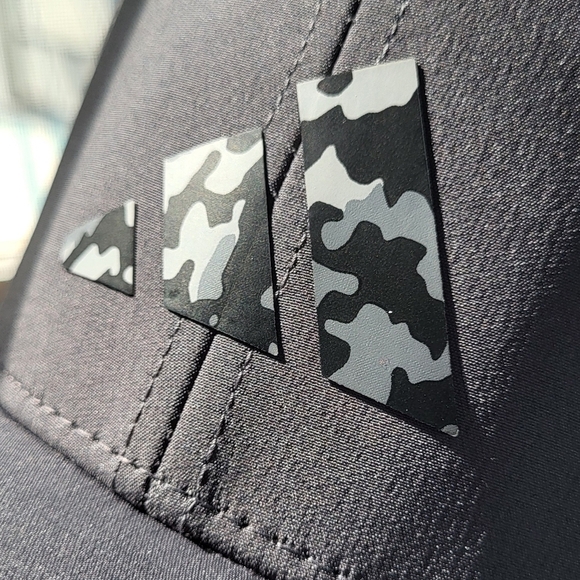 Adidas Men's Three Bar Structured Snapback Adjustable Fit Cap - Picture 2 of 12